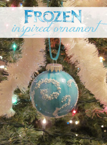 Kids can make their own Frozen inspired ornamnet that's Elsa-approved!